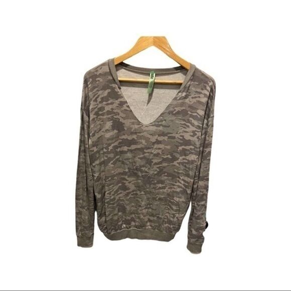 HoneyDew Camo Easy rider Sweatshirt size small NWT - Picture 6 of 12
